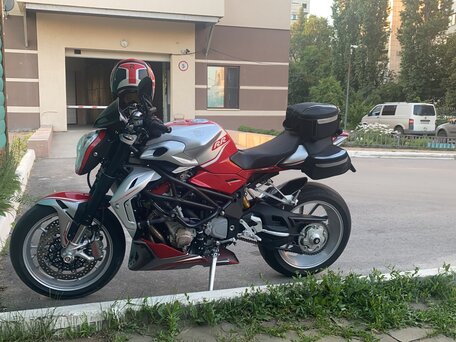 2013 MV Agusta Brutale 1090, серебристый, 1350000 рублей, вид 4