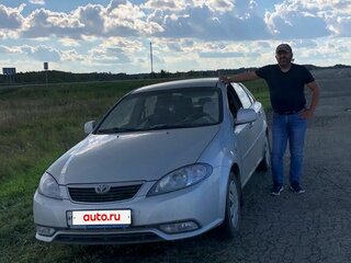 2014 Daewoo Gentra II, серебристый, 390000 рублей, вид 1