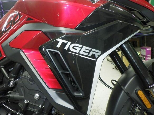 2024 Triumph Tiger 900, красный, 1525000 рублей - вид 12