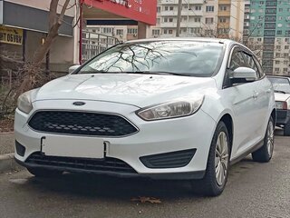 2016 Ford Focus III Рестайлинг, белый, 1150000 рублей, вид 3