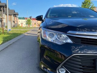 2017 Toyota Camry VII (XV50) Рестайлинг, чёрный, 1750000 рублей, вид 4