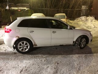 2009 Audi A3 II (8P) Рестайлинг 2, белый, 570000 рублей, вид 4