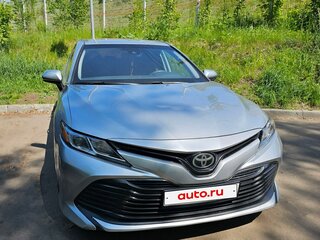 2018 Toyota Camry US Market VIII (XV70), серый, 2100000 рублей, вид 2
