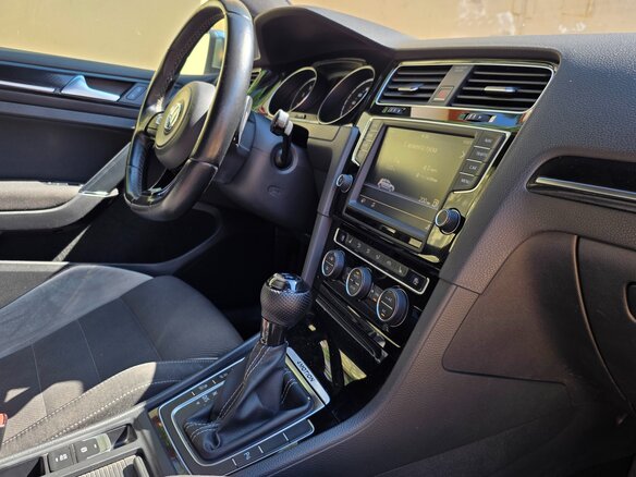 2014 Volkswagen Golf R VII, белый, 2998000 рублей - вид 33