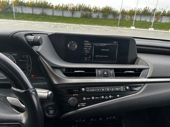2018 Lexus ES 250 VII, белый, 4250000 рублей - вид 12