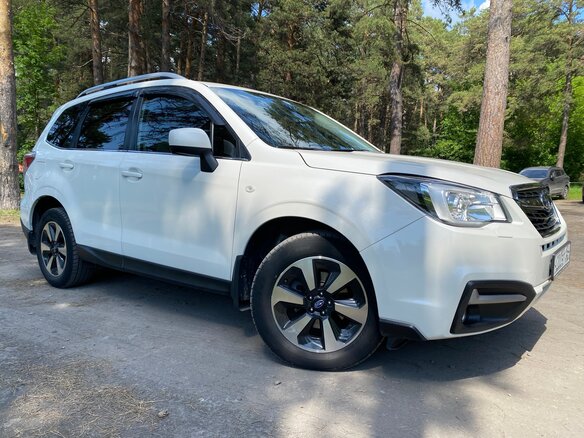 2016 Subaru Forester IV Рестайлинг 2, белый, 2150000 рублей - вид 3