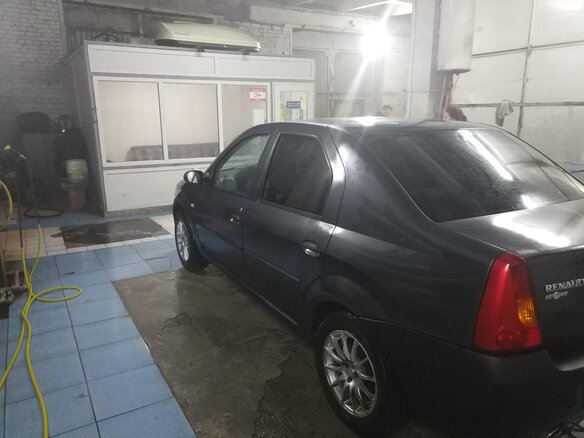 2009 Renault Logan I, серый - вид 3