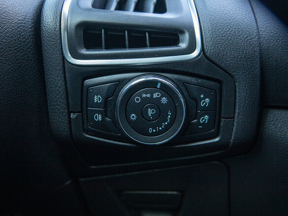 2013 Ford Focus III, серый, 780000 рублей - вид 22
