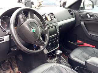2012 Skoda Yeti I, белый, 640000 рублей, вид 4