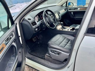 2014 Volkswagen Touareg II Рестайлинг, белый, 2200000 рублей, вид 5