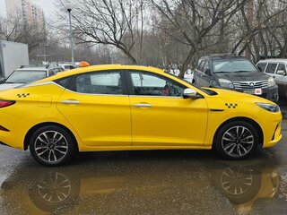 2023 JAC J7 I, жёлтый, 1200000 рублей, вид 4