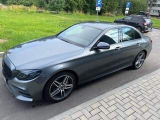 2017 Mercedes-Benz E-Класс 200 V (W213, S213, C238), серый, 3030000 рублей, вид 4