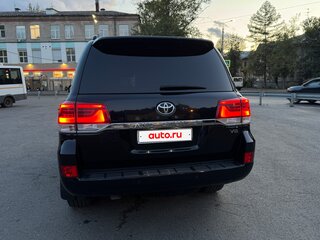 2018 Toyota Land Cruiser 200 Series Рестайлинг 2, чёрный, 6500000 рублей, вид 3