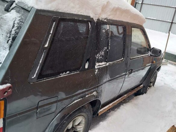 1994 Nissan Pathfinder I, чёрный - вид 6