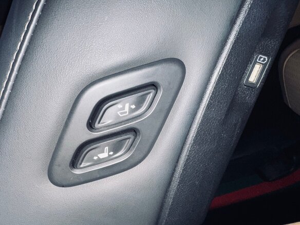 2020 Kia Carnival IV, белый, 4599000 рублей - вид 26