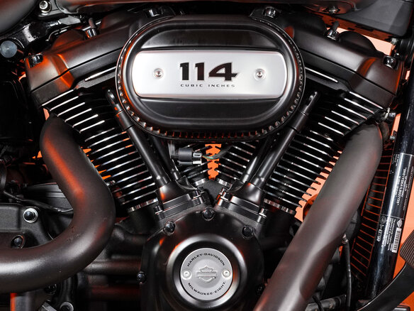 2020 Harley-Davidson Fat Boy, серебристый, 2650000 рублей - вид 14