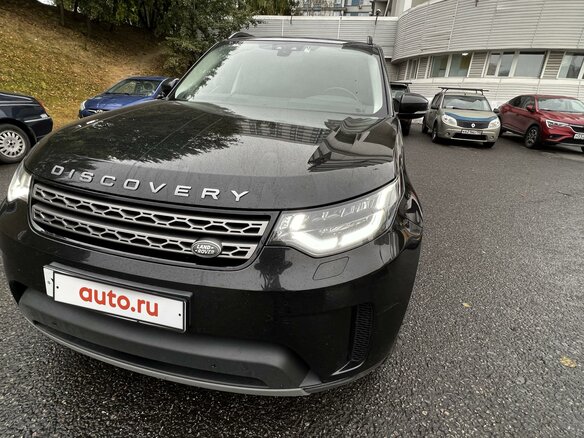 2019 Land Rover Discovery V, чёрный, 4000000 рублей - вид 2