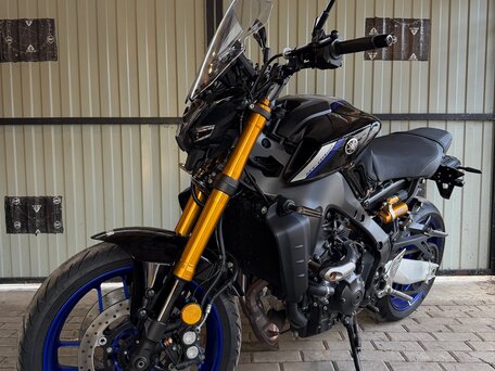 2021 Yamaha MT-09 (FZ-09), чёрный, 1100000 рублей, вид 4