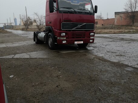 1994 Volvo FH, красный, 1300000 рублей, вид 1