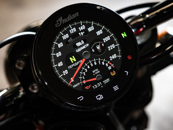 2024 Indian Scout, красный, 1750000 рублей - вид 10