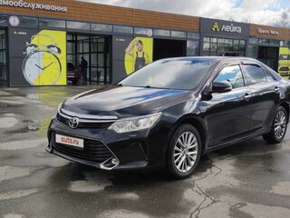 2016 Toyota Camry VII (XV50) Рестайлинг, чёрный, 2000000 рублей, вид 1