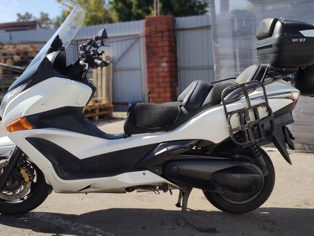 2015 Honda Silver Wing 600, белый, 540000 рублей, вид 1