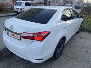 2013 Toyota Corolla XI (E160, E170, E180), белый, 1490000 рублей, вид 3