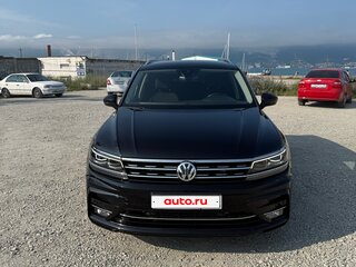 2019 Volkswagen Tiguan II, чёрный, 3100000 рублей, вид 2