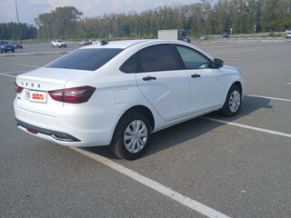 2024 Lada (ВАЗ) Vesta I Рестайлинг (NG), белый, 1218000 рублей, вид 5