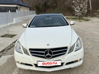 2011 Mercedes-Benz E-Класс 200 7G-Tronic IV (W212, S212, C207), белый, 1400000 рублей, вид 2