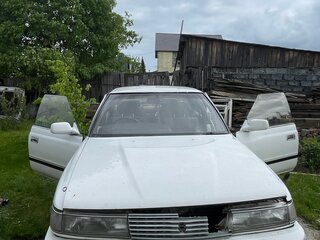 1989 Toyota Mark II VI (X80), белый, 230000 рублей, вид 1