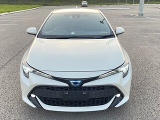 2018 Toyota Corolla XII (E210), белый, 1770000 рублей, вид 3