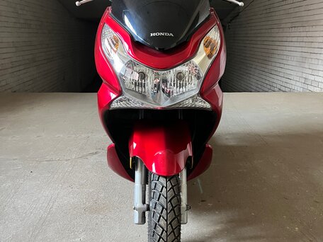 2014 Honda PCX 150, красный, 330000 рублей, вид 4