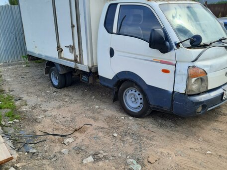 2012 Hyundai Porter II, белый, 640000 рублей, вид 2