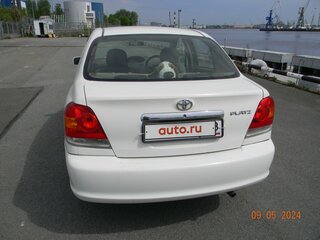 2003 Toyota Platz, белый, 400000 рублей, вид 5