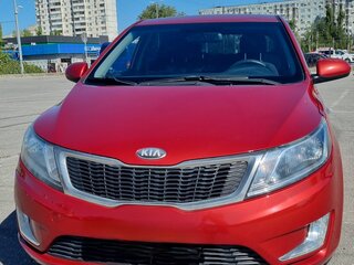 2013 Kia Rio 4-speed III, красный, 850000 рублей, вид 2