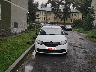 2014 Renault Logan II, белый, 320000 рублей, вид 1