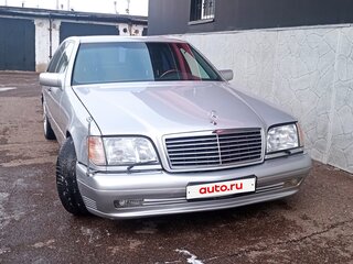 1992 Mercedes-Benz S-Класс 500 III (W140), серебристый, 1050000 рублей, вид 1