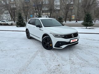 2021 Volkswagen Tiguan II Рестайлинг, белый, 5100000 рублей, вид 3