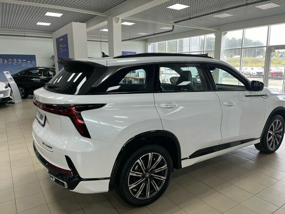 2024 Changan CS75 Plus III, белый, 3949900 рублей - вид 3