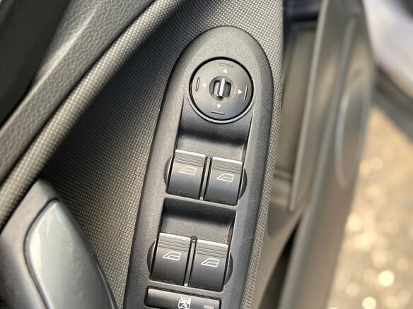 2011 Ford Kuga I, серый - вид 13