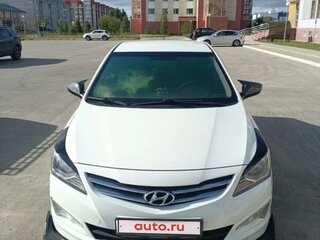 2015 Hyundai Solaris I Рестайлинг, белый, 1100000 рублей, вид 2