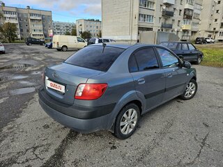 2009 Kia Rio II, серый, 430000 рублей, вид 5