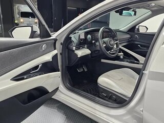 2022 Hyundai Avante VII, серый, 1800000 рублей, вид 5