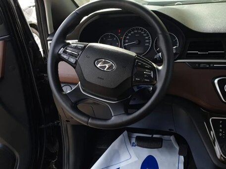 2020 Hyundai Grand Starex I Рестайлинг 2, чёрный, 4600000 рублей, вид 4