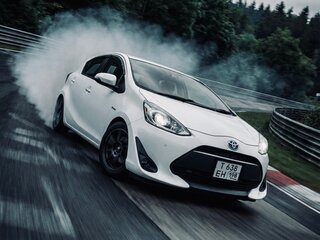 2019 Toyota Aqua I Рестайлинг 2, белый, 1400000 рублей, вид 2