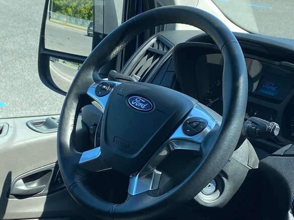 2020 Ford Transit, синий, 4300000 рублей - вид 11
