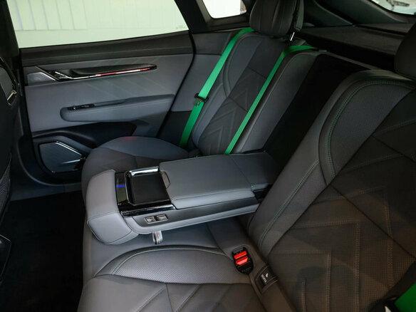 2023 Zeekr 001 100 kWh I, чёрный, 5790000 рублей - вид 9