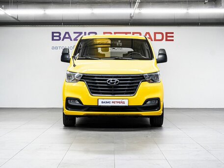 2018 Hyundai Grand Starex I Рестайлинг 2, жёлтый, 2699000 рублей, вид 2
