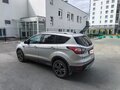 2017 Ford Kuga II Рестайлинг, серый, 1600000 рублей - вид 2
